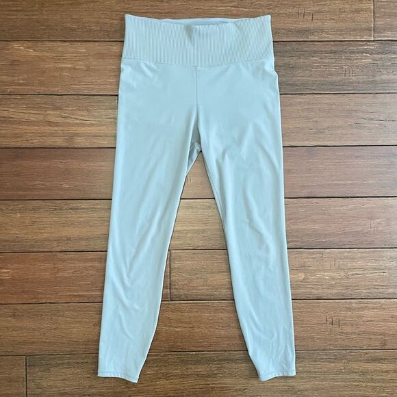 Vuori Women's Light Blue High-Waisted Ribbed Studio Leggings Soft Cloud Size L - Picture 4 of 16